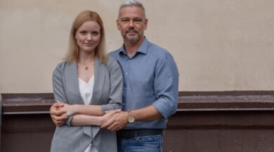 Breaking the Stigma: Navigating the Impact of HIV on Families and Addressing Medication Challenges 2 Breaking the Stigma: Navigating the Impact of HIV on Families and Addressing Medication Challenges