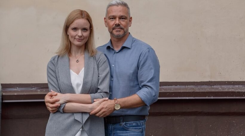 Breaking the Stigma: Navigating the Impact of HIV on Families and Addressing Medication Challenges 1 Breaking the Stigma: Navigating the Impact of HIV on Families and Addressing Medication Challenges